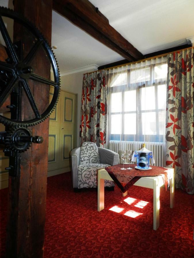 Hotel Loewen-Weinstube Meersburg Esterno foto