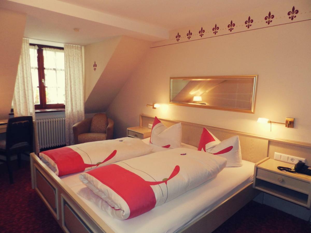 Hotel Loewen-Weinstube Meersburg Esterno foto